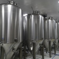 厂家批发 啤酒生产线设备 啤酒酿造机器设备 精酿啤酒机器