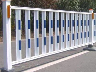 专业生产玻璃钢市政防护护栏