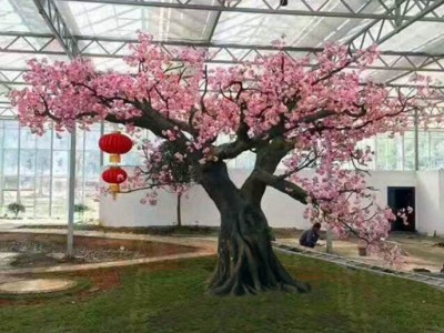 锦州北镇游乐场假树 
