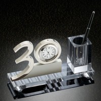 公司成立周年纪念礼品定制、个性实用金属数字笔筒摆件定做厂家